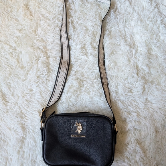 U.S. Polo Assn. Classic Zip Metallic Crossbody Bag - Black - Picture 11 of 11